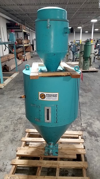 PROCESS CONTROL Extruder Hopper with loader.